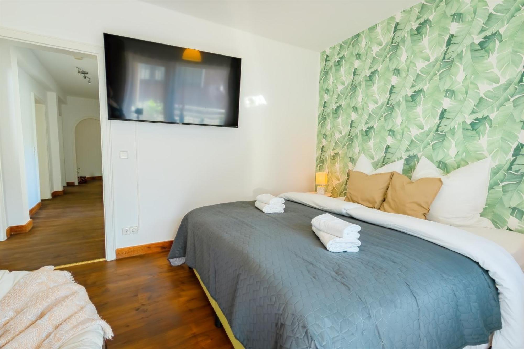 The Big Muenster Fuer Bis Zu 12, Whirlpool, Sauna, Zentral, Tischfussball, Balkon, Gasgrill 乌尔姆 外观 照片