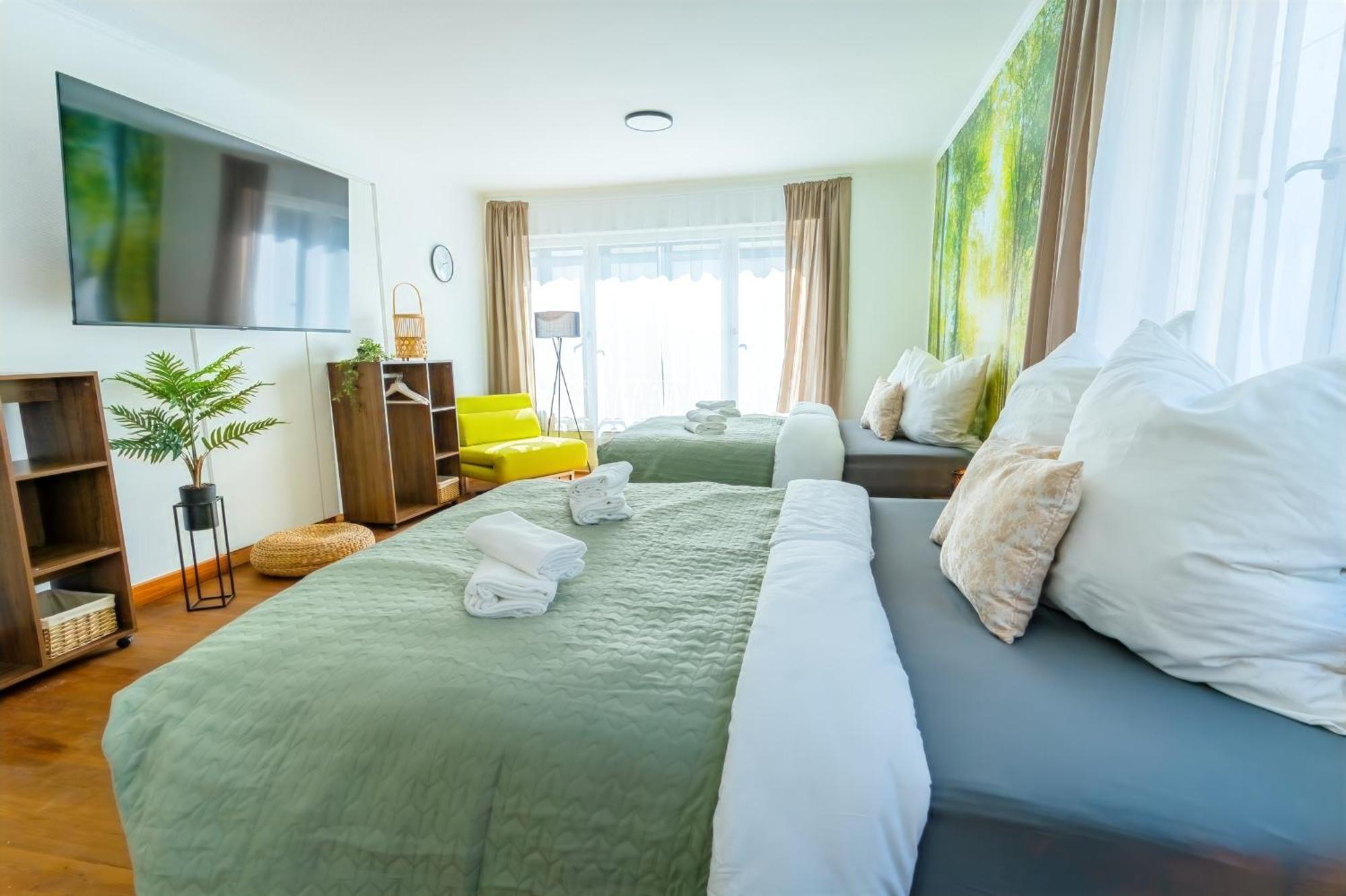 The Big Muenster Fuer Bis Zu 12, Whirlpool, Sauna, Zentral, Tischfussball, Balkon, Gasgrill 乌尔姆 外观 照片
