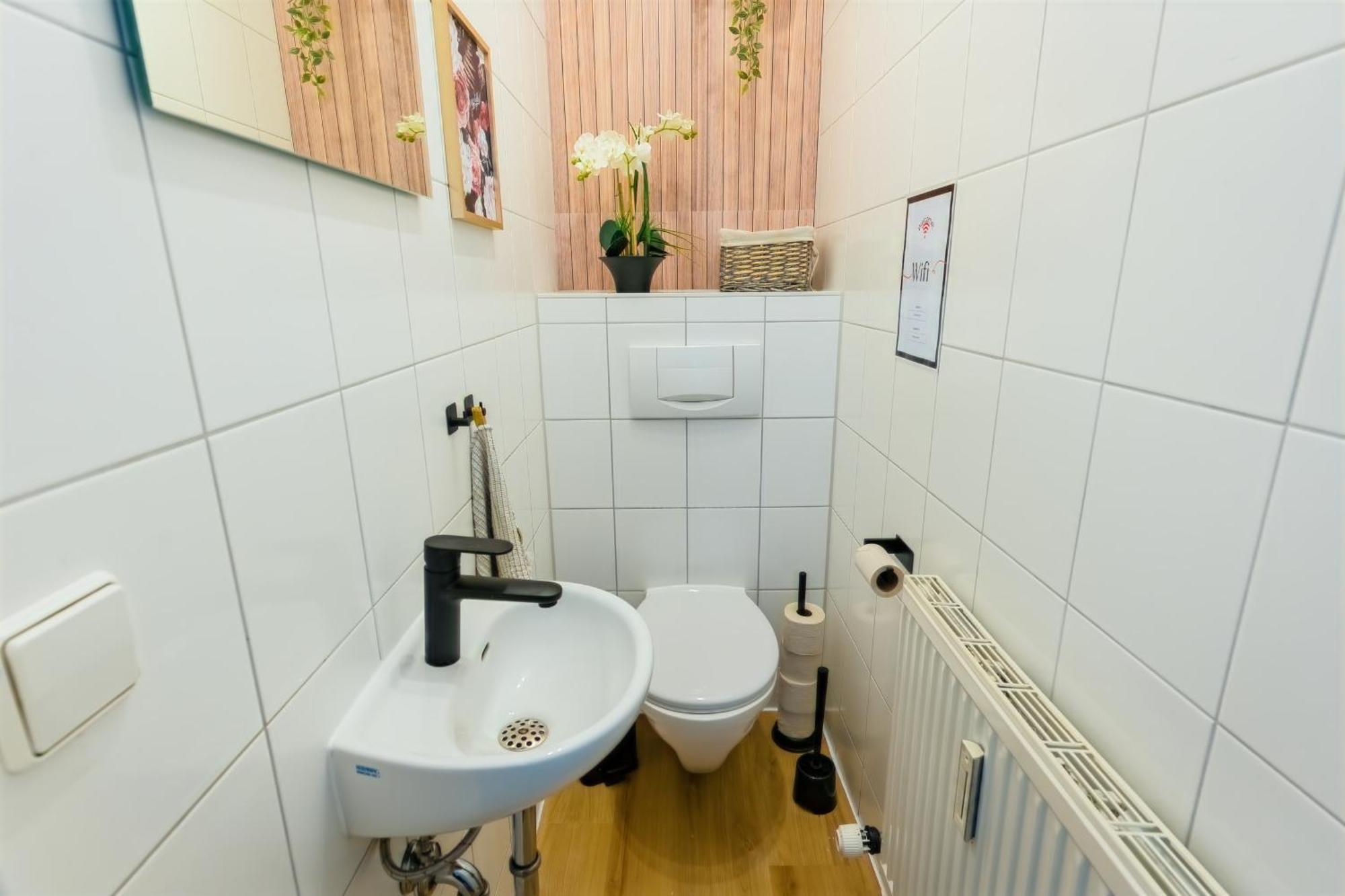 The Big Muenster Fuer Bis Zu 12, Whirlpool, Sauna, Zentral, Tischfussball, Balkon, Gasgrill 乌尔姆 外观 照片