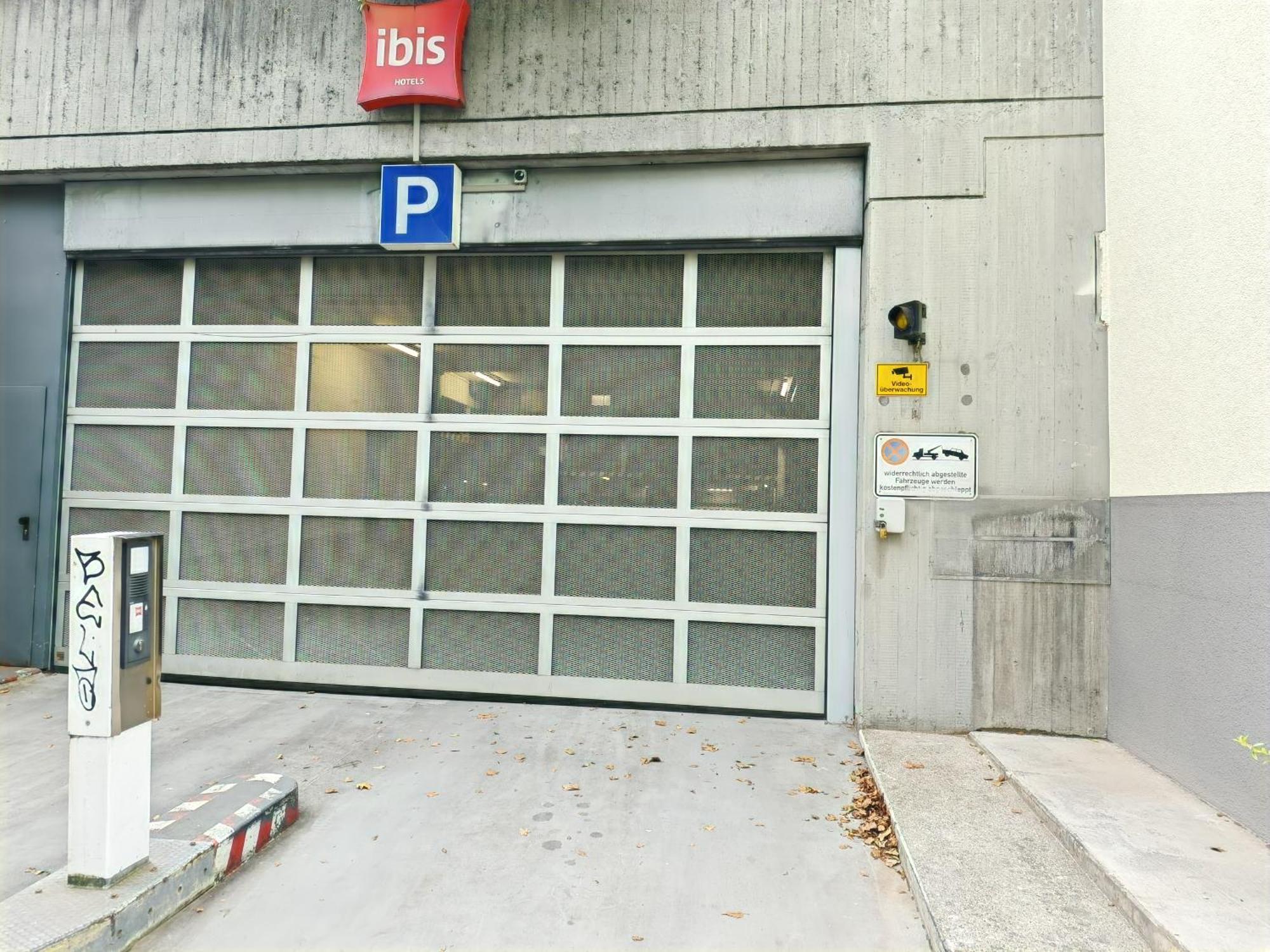 The Big Muenster Fuer Bis Zu 12, Whirlpool, Sauna, Zentral, Tischfussball, Balkon, Gasgrill 乌尔姆 外观 照片